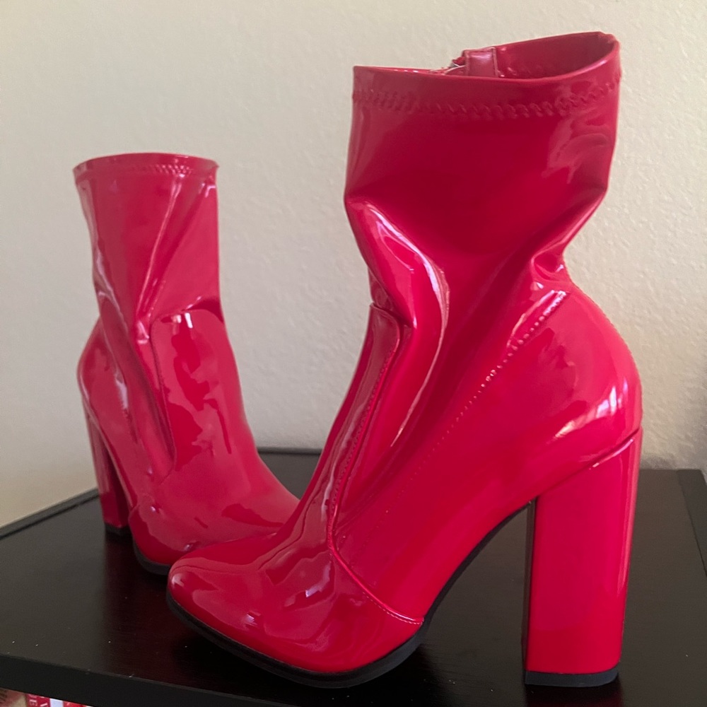 Latex Red Healed Boots